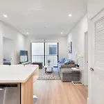 Pacific Pearl 2 Bed Apt With Free Parking In Santa Monica
