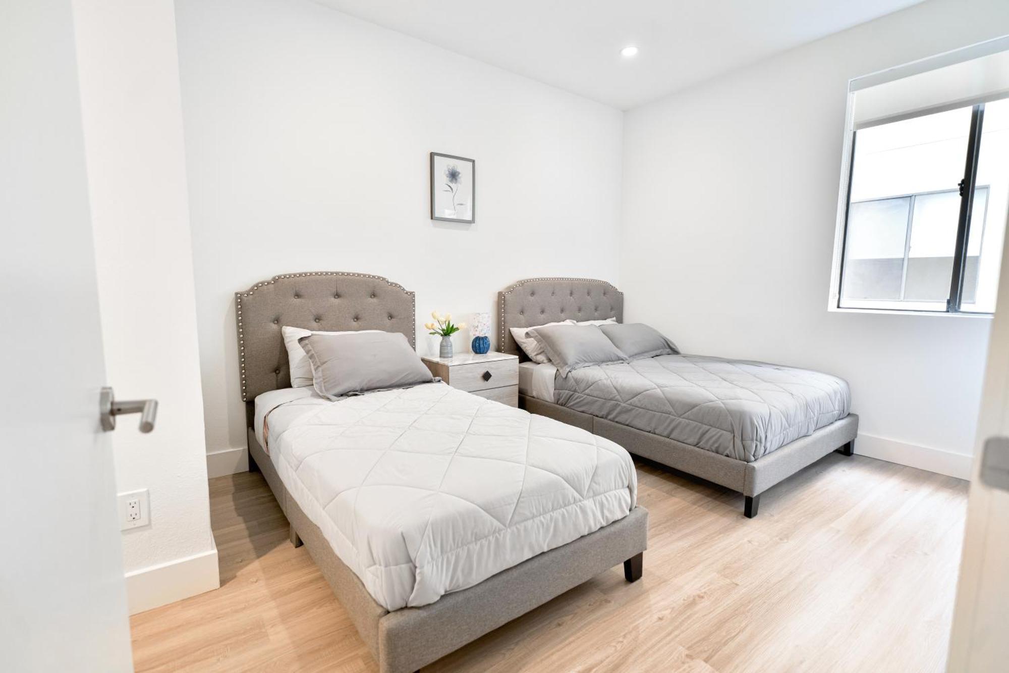 Pacific Pearl 2 Bed With Free Parking In Santa Monica