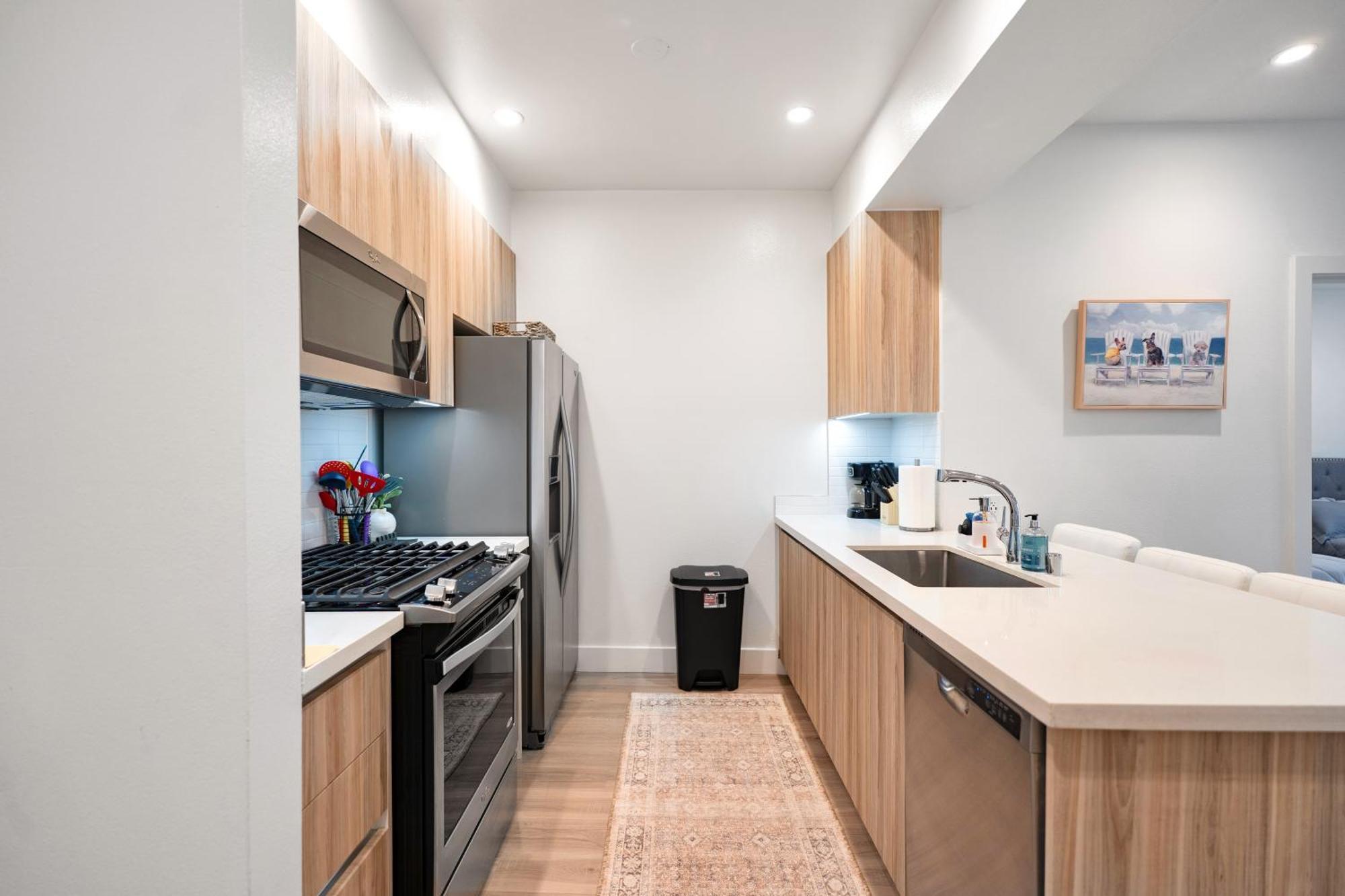 Pacific Pearl 2 Bed With Free Parking In Santa Monica Apartment
